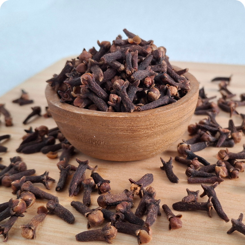 Pure Ceylon Cloves in Wooden Bowl